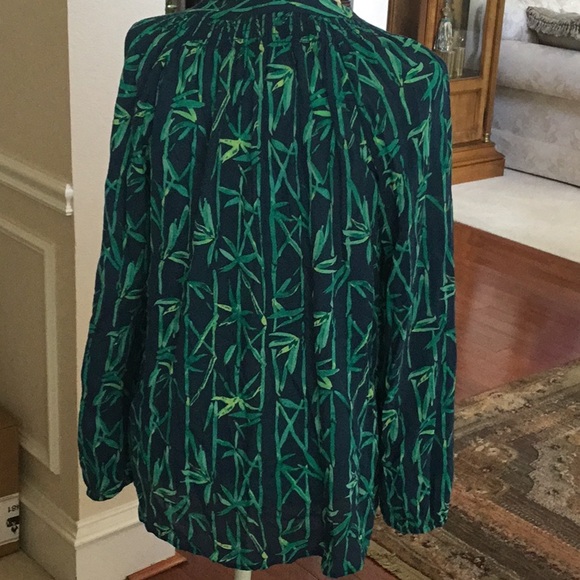 Lily Pulitzer Elsa Blouse - Picture 3 of 3
